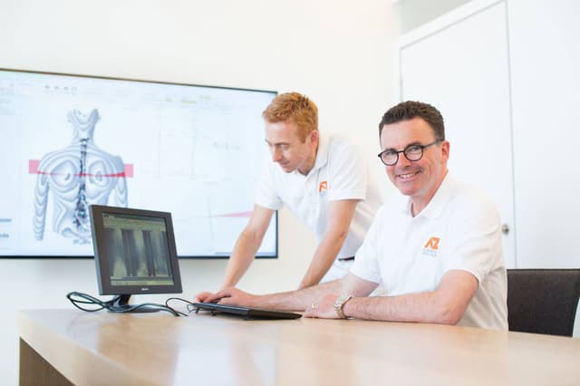 Die Orthopäden Herr Zahedi und Dr. Heussen