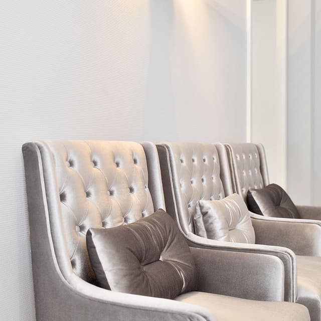 Wartezimmer / Sprechzeiten