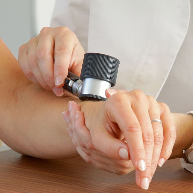 Leistungen beim Hautarzt in Konstanz