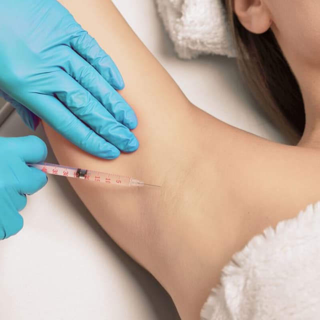 Fachgerechte Botox®-Behandlung zur Glättung mimischer Falten u.ä. in Dortmund