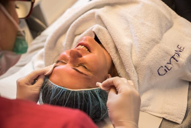 Foto%2043%20Microblading%20Dipl%20Ayse%20Vorbereitung