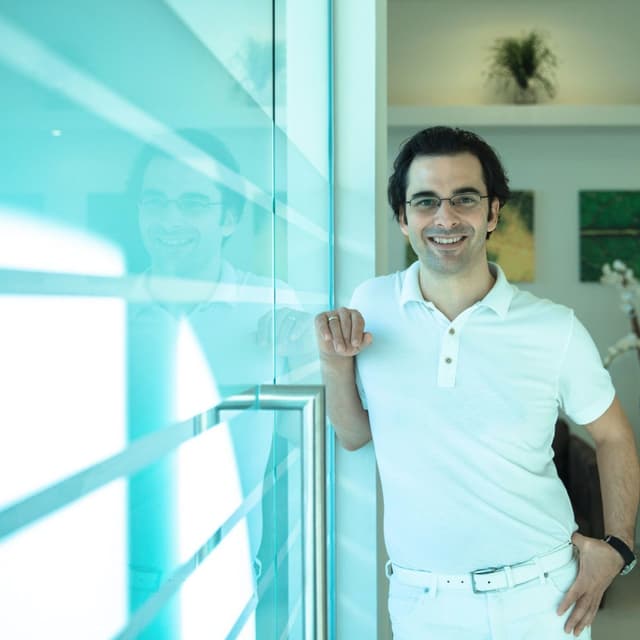 Dr. Christian Schuster