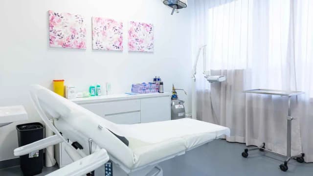 Behandlungsraum im Dermatologie Zentrum Olten
